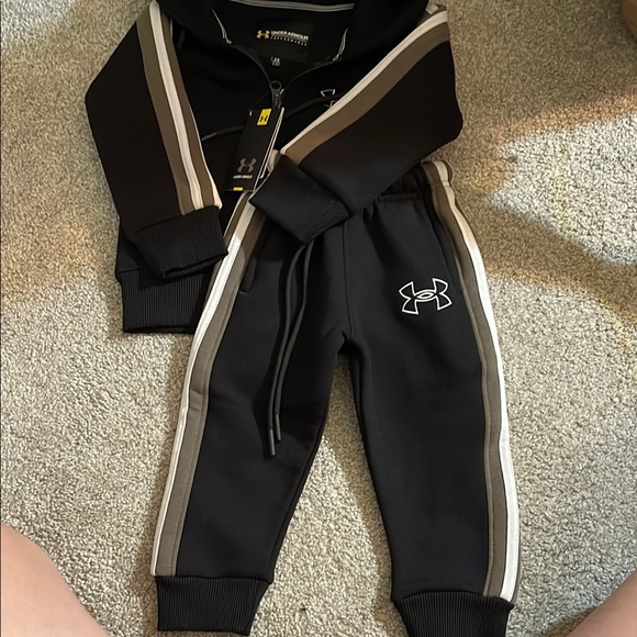 Under Armour Other - Under Armour Black and Gray Sweatpants with Tapered Ankle 0-6M US (20Eu)